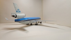  1/144 McDonnell Douglas MD-11 -  