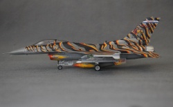 Revell 1/72 F-16C Block 30H, Tiger Meet 2003, / 87-0284