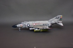 Academy 1/48 F-4B Phantom II  VF-14 Tophatters