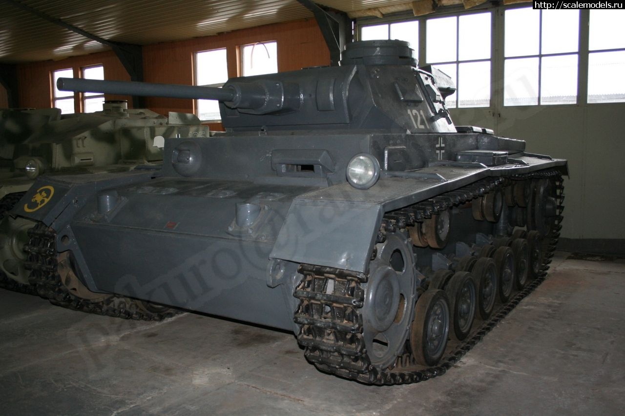1678053860_0-1.jpg : Walkaround   Pz.Kpfw. III Ausf.J,     ,   