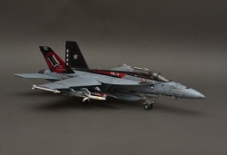 Hasegawa 1/48 F/A-18E Hornet VFA-14 Tophatters