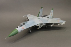 Trumpeter 1/72 -27  