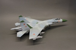 Trumpeter 1/72 -27  