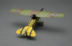 Arma Hobby 1/72 Fokker E.V -   1918 .