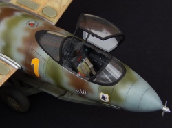 Das Werke 1/32 Junkers Ef-126 -  