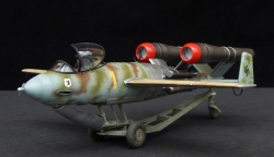 Das Werke 1/32 Junkers Ef-126 -  