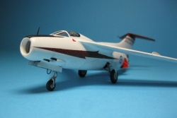  1/72 FMA IAe-33  PULQUI II