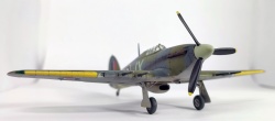  1/72 Hawker Hurricane IIC