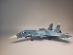 Trumpeter 1/72 -33