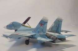 Trumpeter 1/72 -33