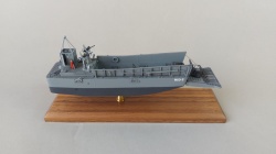 Trumperter 1/144 LCM 3