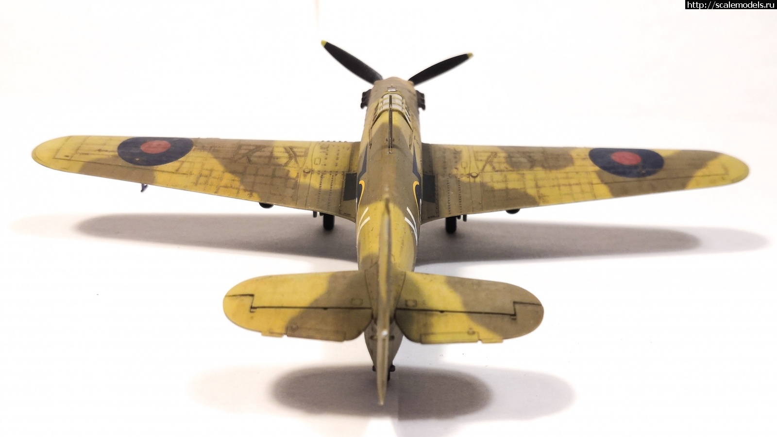 1684692300_PSX_20230521_224456.jpg : #1787391/ Hurricane MkIIb. Arma hobby 1/72   