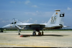  Hobby Boss 1/72 F-15C Eagle (. 80270)