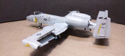 Italeri 1/72 Fairchild Republic A-10 Thunderbolt II