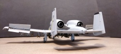 Italeri 1/72 Fairchild Republic A-10 Thunderbolt II