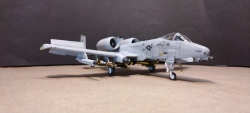 Italeri 1/72 Fairchild Republic A-10 Thunderbolt II