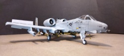 Italeri 1/72 Fairchild Republic A-10 Thunderbolt II