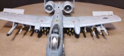 Italeri 1/72 Fairchild Republic A-10 Thunderbolt II