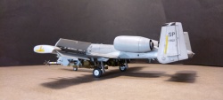 Italeri 1/72 Fairchild Republic A-10 Thunderbolt II