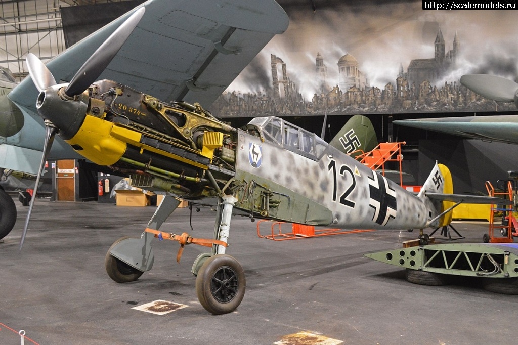 1686454667_1200px-Messerschmitt_Bf109E-4-B_4101_-_Black_12_DG200_33115891765.jpg : #1789833/ Bf-109Z   ""  