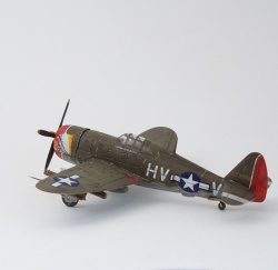 Platz 1/144 P-47D Thunderbolt Razorbacks