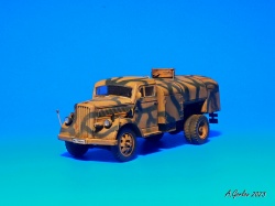 Academy 1/72 Opel Blitz 3,6-6700A T-Stoffstrassenkesselw