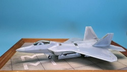 HobbyBoss 1/72 F-22 Raptor