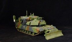 RFM 1/35 M1 Assault Breacher Vehicle