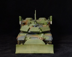 RFM 1/35 M1 Assault Breacher Vehicle