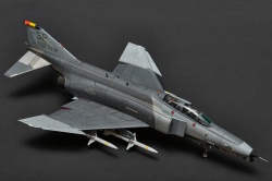 Meng Model 1/48 F-4G Phantom Wild Weasel