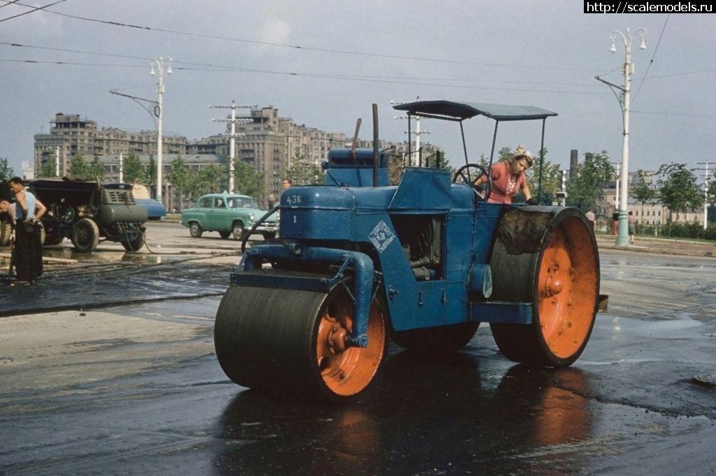 Машина каток для асфальта