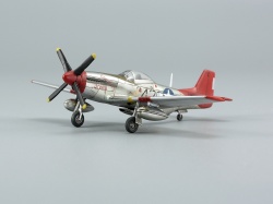 Eduard 1/144 P-51D Mustang  P-47D Thunderbolt -  ,   