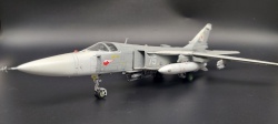 Trumpeter 1/72 -242 / 75  2015 .