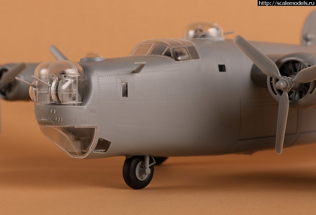 1700121979_1699694458_203A7546_35843259722282323567.jpg :   Hobby Boss1/48 B-24 Liberator  