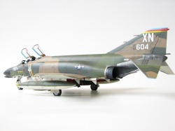 Academy 1/48 F-4C Phantom