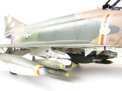 Academy 1/48 F-4C Phantom