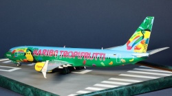  1/144 Boeing 737-800, / Tui- L 03,  II