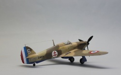 Revell () 1/72 Hurricane Mk.I Trop
