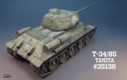 Tamiya 35138 1/35 T-34/85