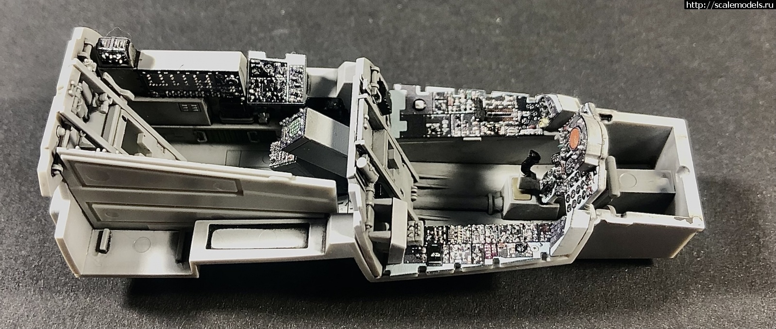 1708940932_F26B03FD-D676-412B-9F0A-D7D333722201.jpeg : #1821164/ McDonnell Douglas F-4B Phantom II TAMIYA 1:48   