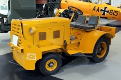 Academy 1/72 Clark Tractor Mk.6 - Ƹ 