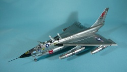 Italeri 1/72 Convair B-58 Hustler