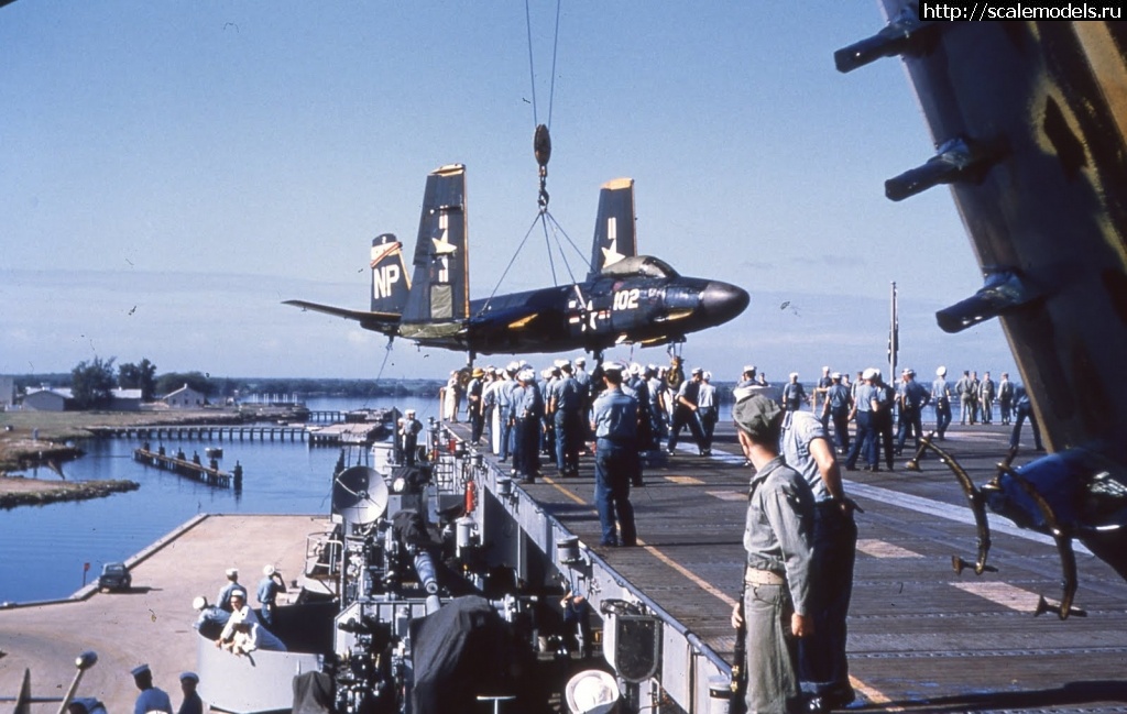 1711317118_F2H-2-VC-3-CV-47-Onloading-at-Ford-Island-1954-G--Puckett-via-Morgan.jpg : #1824969/ F2H-3/4 Banshee -1:72    