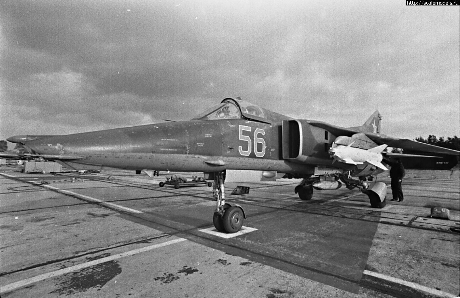 1713446918_mig-27k_56_katastrofa-20-09-1985_kom-polka-kuznecov-g-a.jpg : #1828840/   -27  