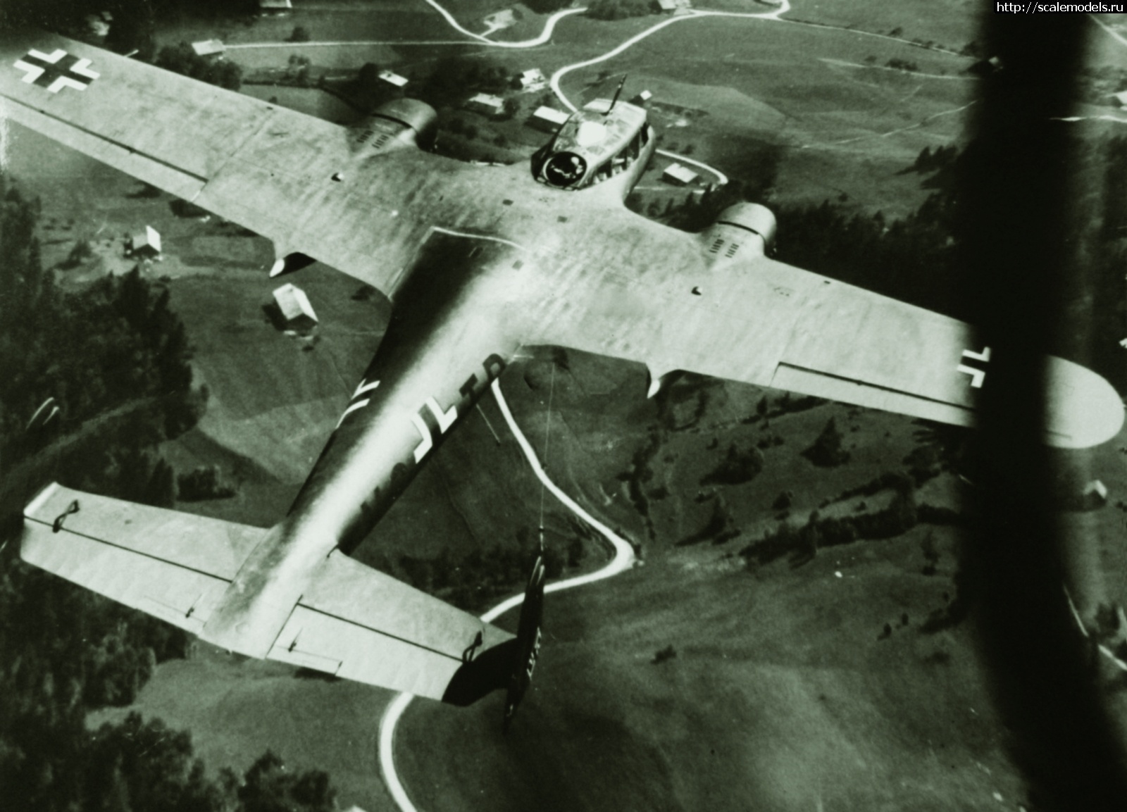 1714055439_Dornier-Do-215B1-Stkz-NOTB-WNr-48-viewed-from-above-showing-rather-weathered-machine-ebay-01.jpg : #1829843/ ICM 1/72 Do-215B-3 -   (#16831) -   