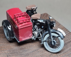 /Deniss Models 1/35 BMW R-12  