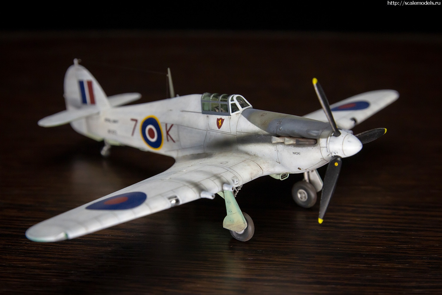 1716282858_IMG_5538.jpg : #1833496/  Sea Hurricane Mk IIc Arma Hobby vs Revel 1/72  