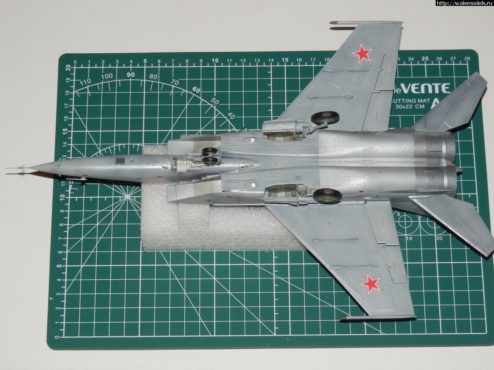 1719518846_ICM-mig-25ru-142.jpg : #1838389/ -25 ICM 1/72  