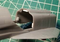 Artmodel 1/72 -27