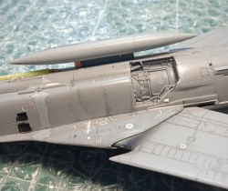 Artmodel 1/72 -27